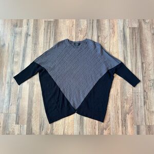 Simply Vera Women's Black and Gray Sweater